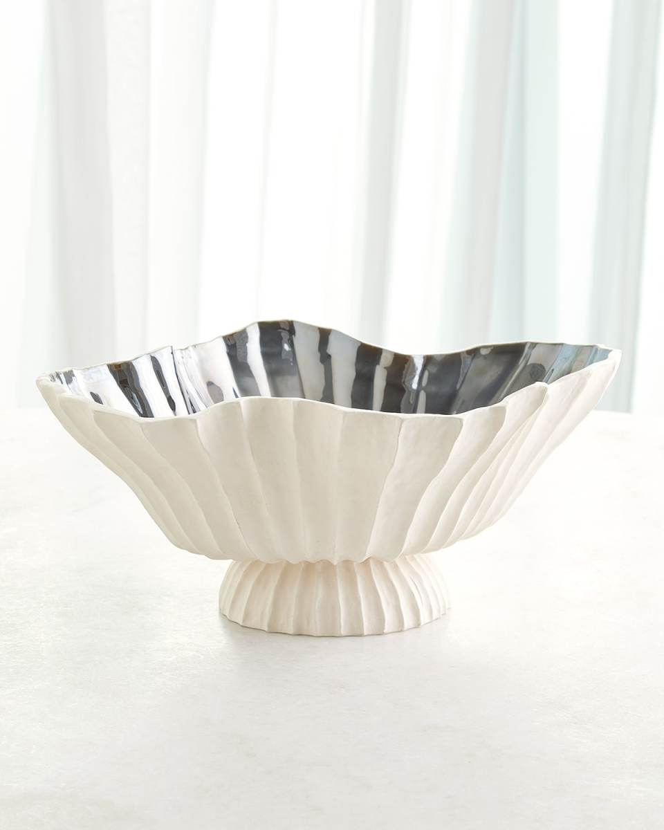 Folha Footed Bowl